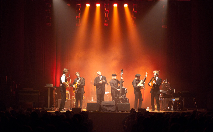 Stefan Gwildis mit Band im Deutschen Haus Flensburg